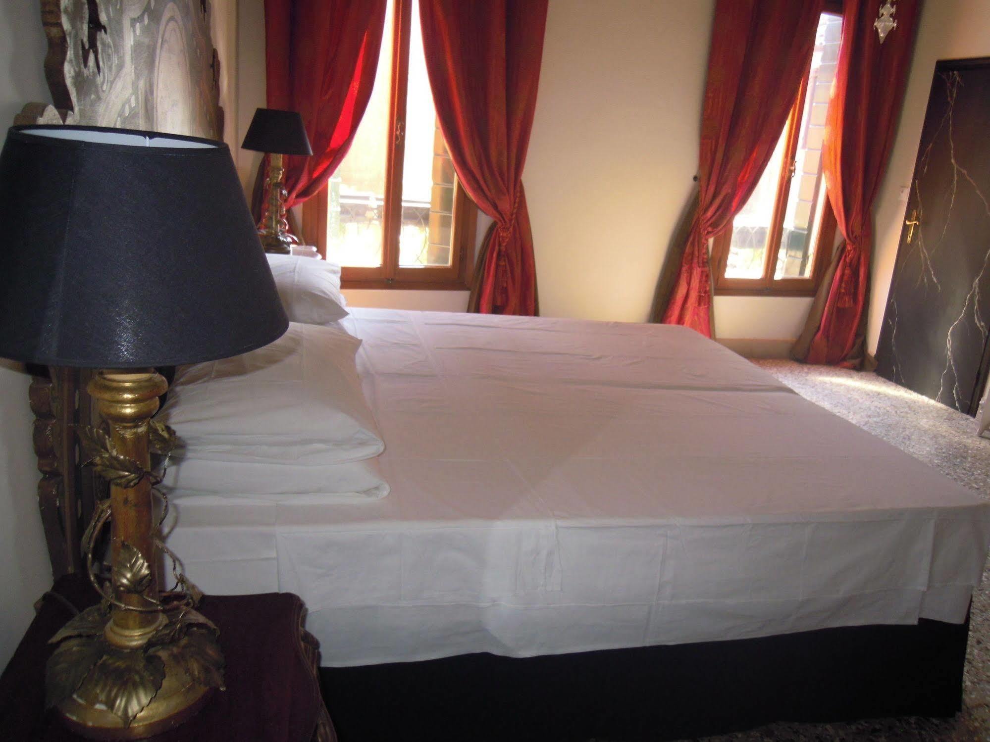 La Residenza 818 Hotel Velence Kültér fotó